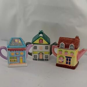 Colorful Ceramic House Teapots Set Of 4 Vtg.